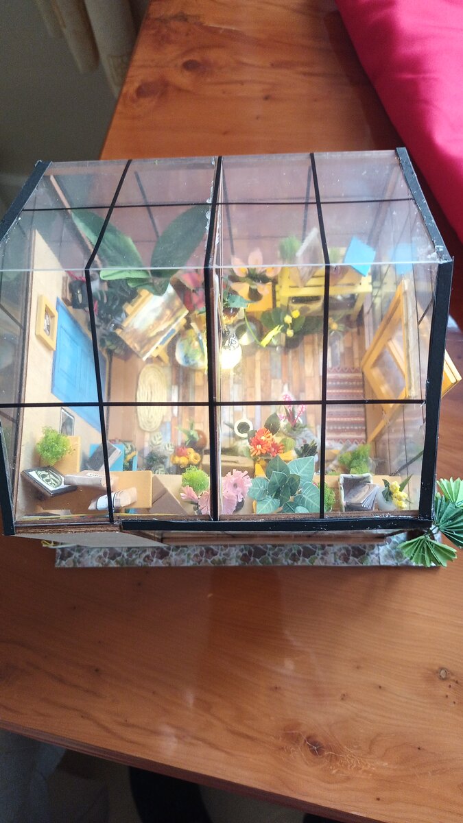 Cathy's Flower House - Gallery Image