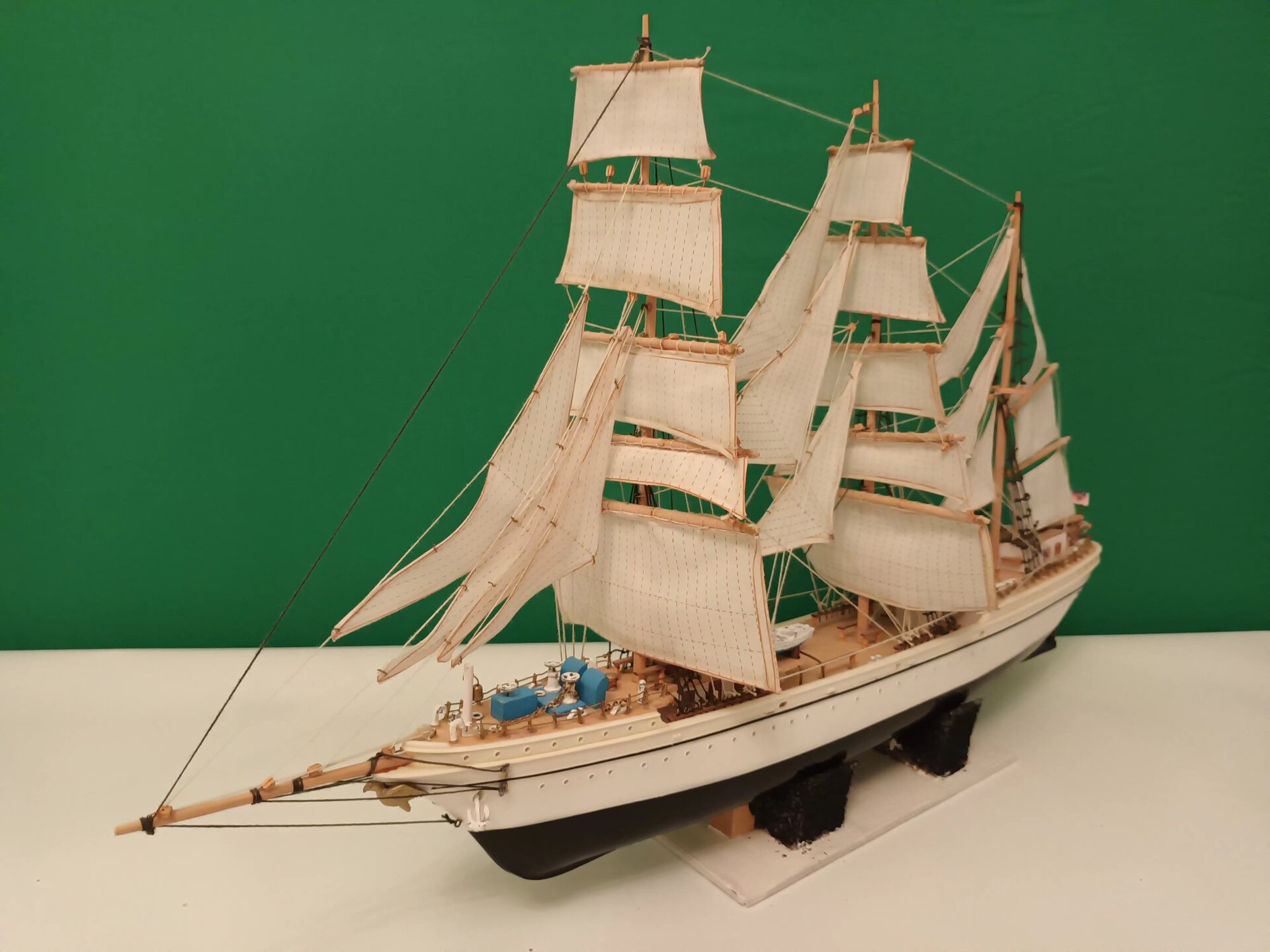 Gorch Fock training ship - Gallery Image