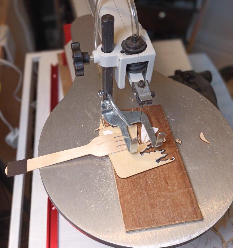 Scroll saw cutting 