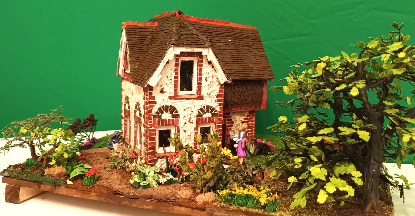 Traditional English Cottage - Gallery Image