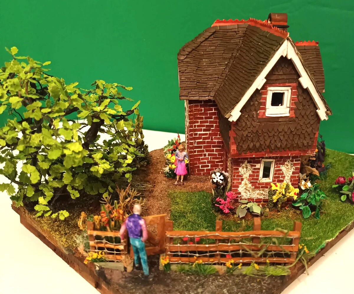 Traditional English Cottage - Gallery Image