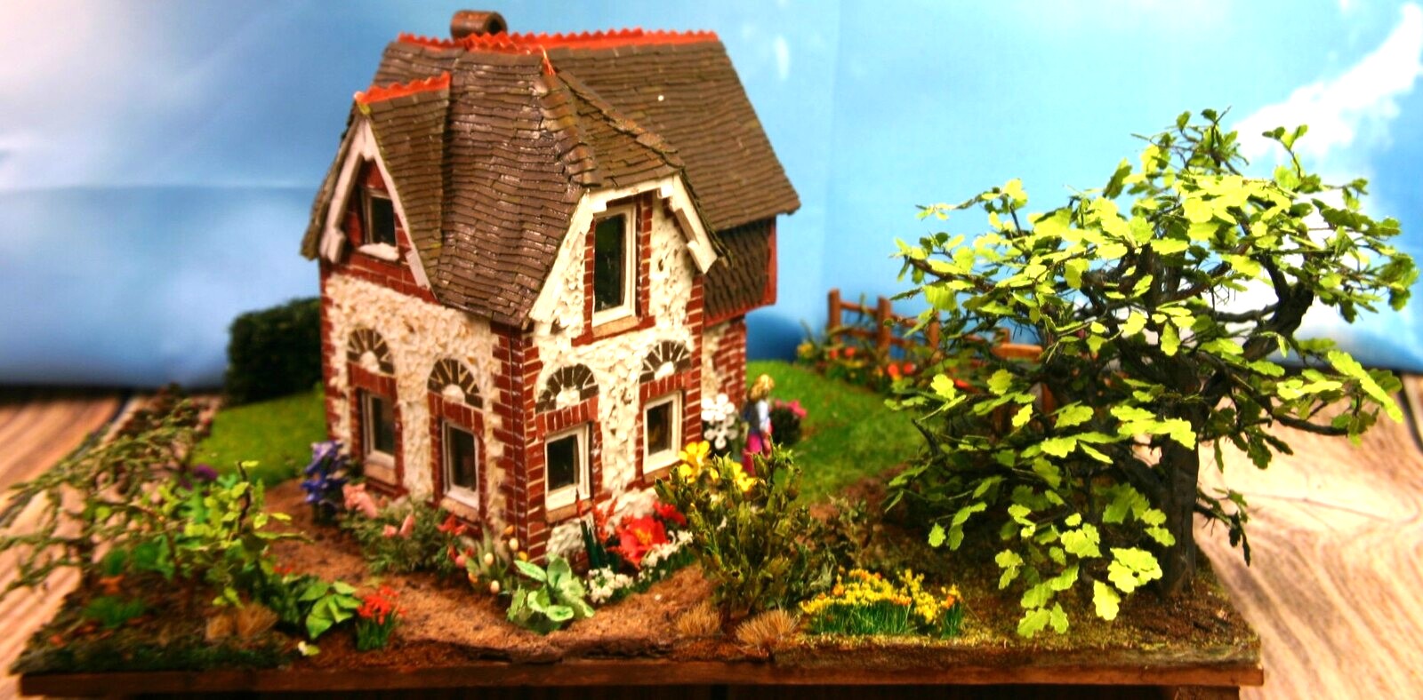 Traditional English Cottage - Gallery Image