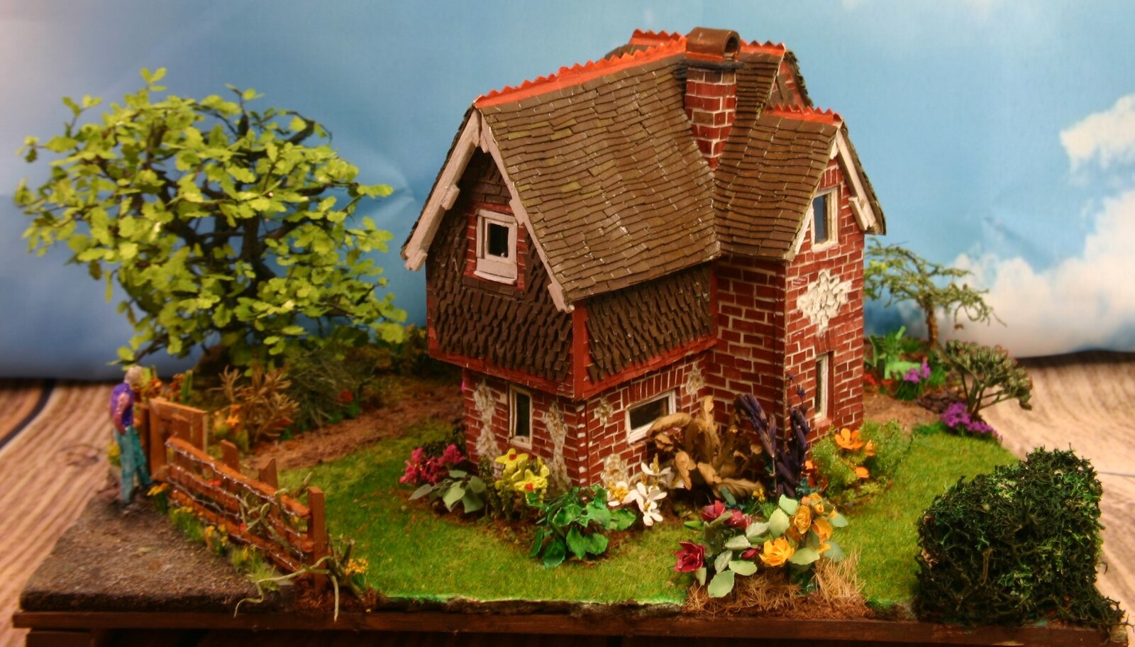 Traditional English Cottage - Gallery Image